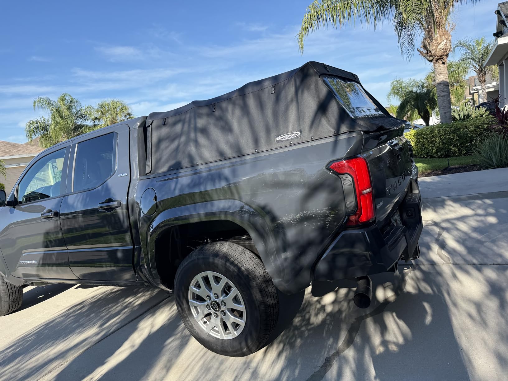 Softopper Truck Top, Model TC60B-BSU, Black for Gen 3 Short Bed 5' Tacoma customer photo 2