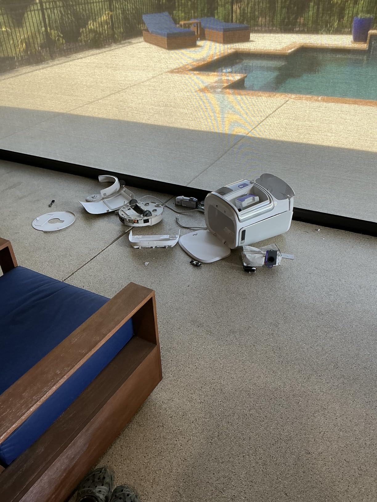 NARWAL Freo Z10 Turbo Robot Vacuum and Mop Combo, 25000Pa, Self Emptying customer photo 2