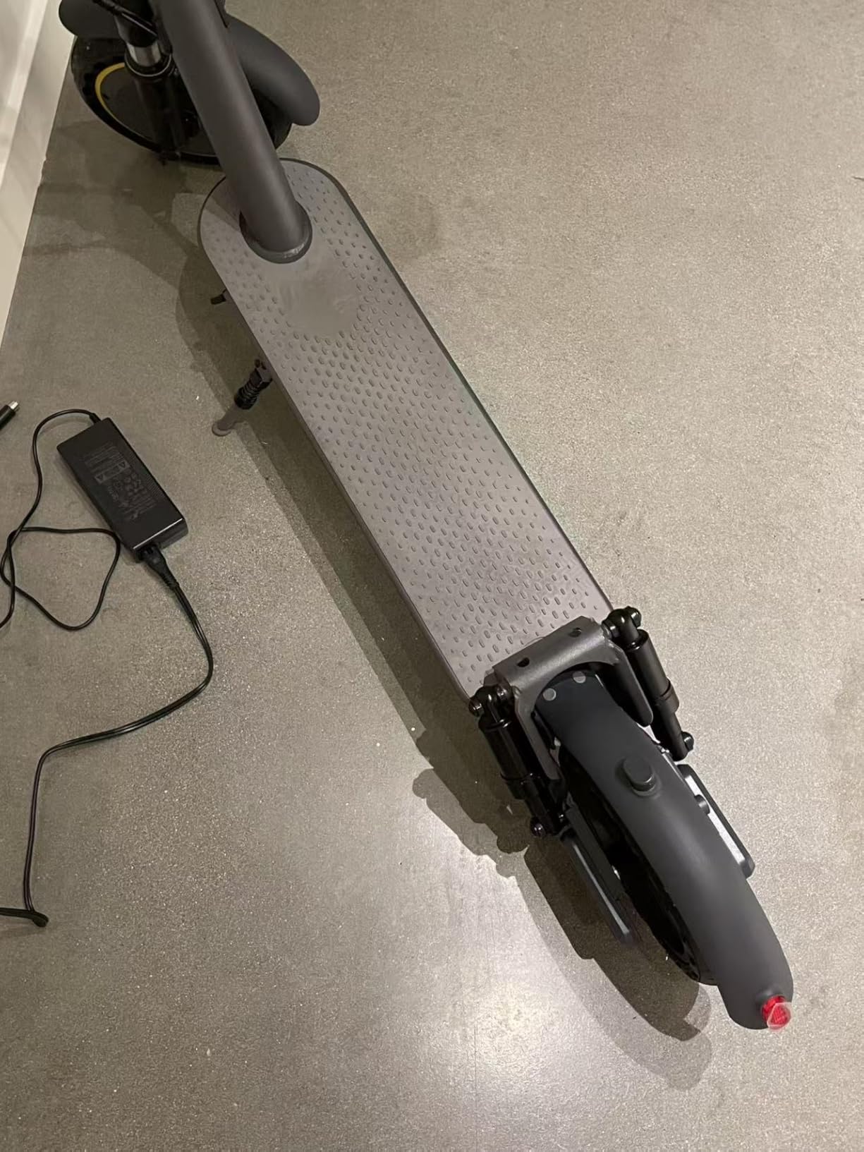 WERHY 500W Electric Scooter for Adult, MAX 16-22-28Miles customer photo 1