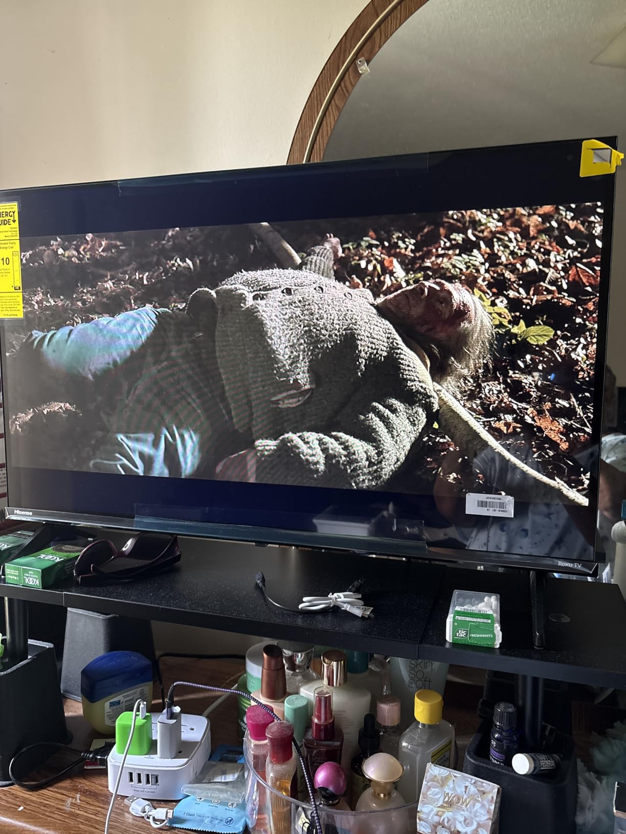 Hisense 40-Inch Class QD4SR Series Hi-QLED FHD Smart Roku TV (40QD4SR, 2026 Model) – Hi-QLED Color, Dolby Audio, Compatible with Alexa, Full Array LED, Slim Bezel Design customer photo 1