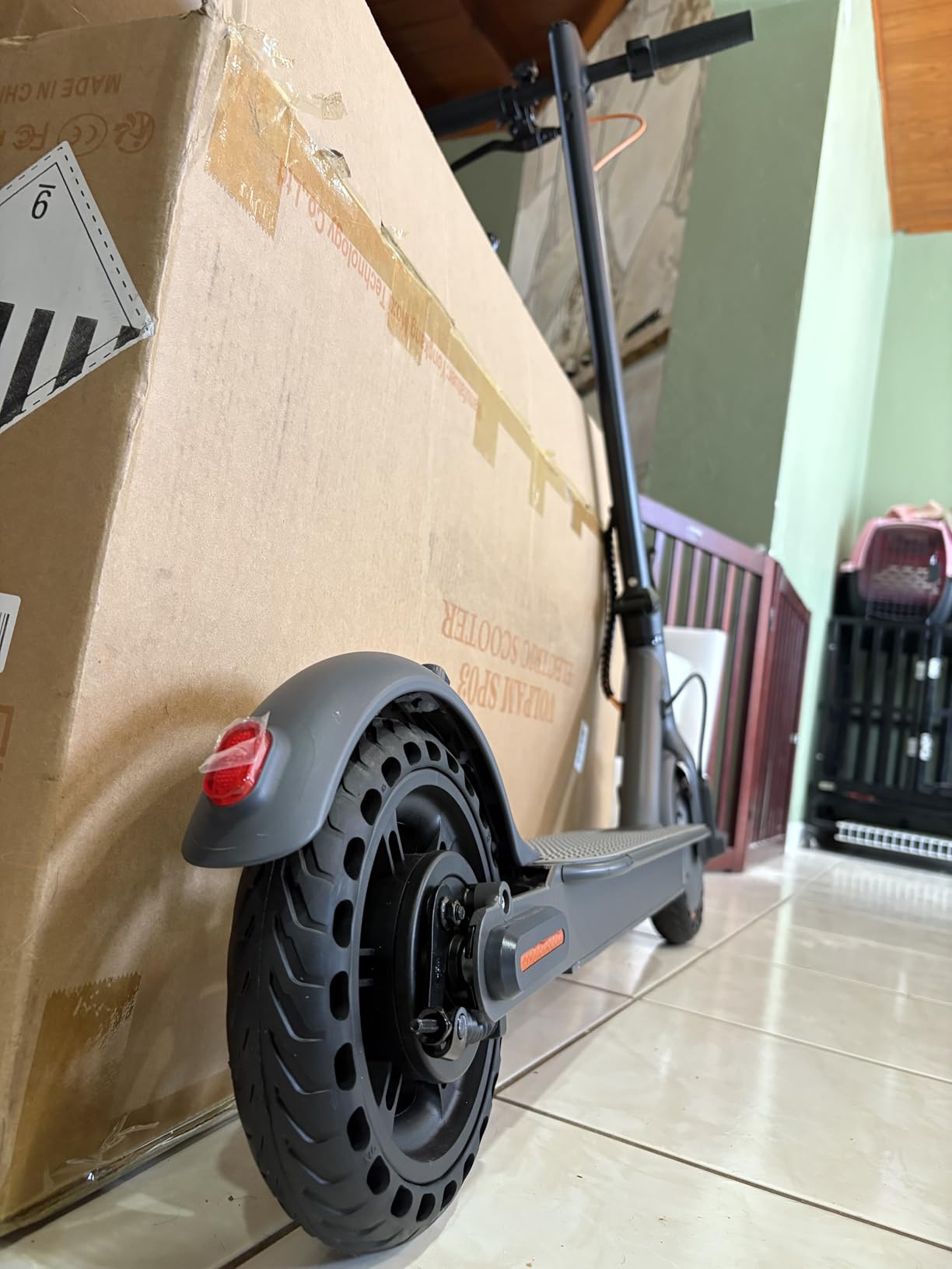 VOLPAM 10 Inches 500W Adult Electric Scooter with Dual Suspensions customer photo 1