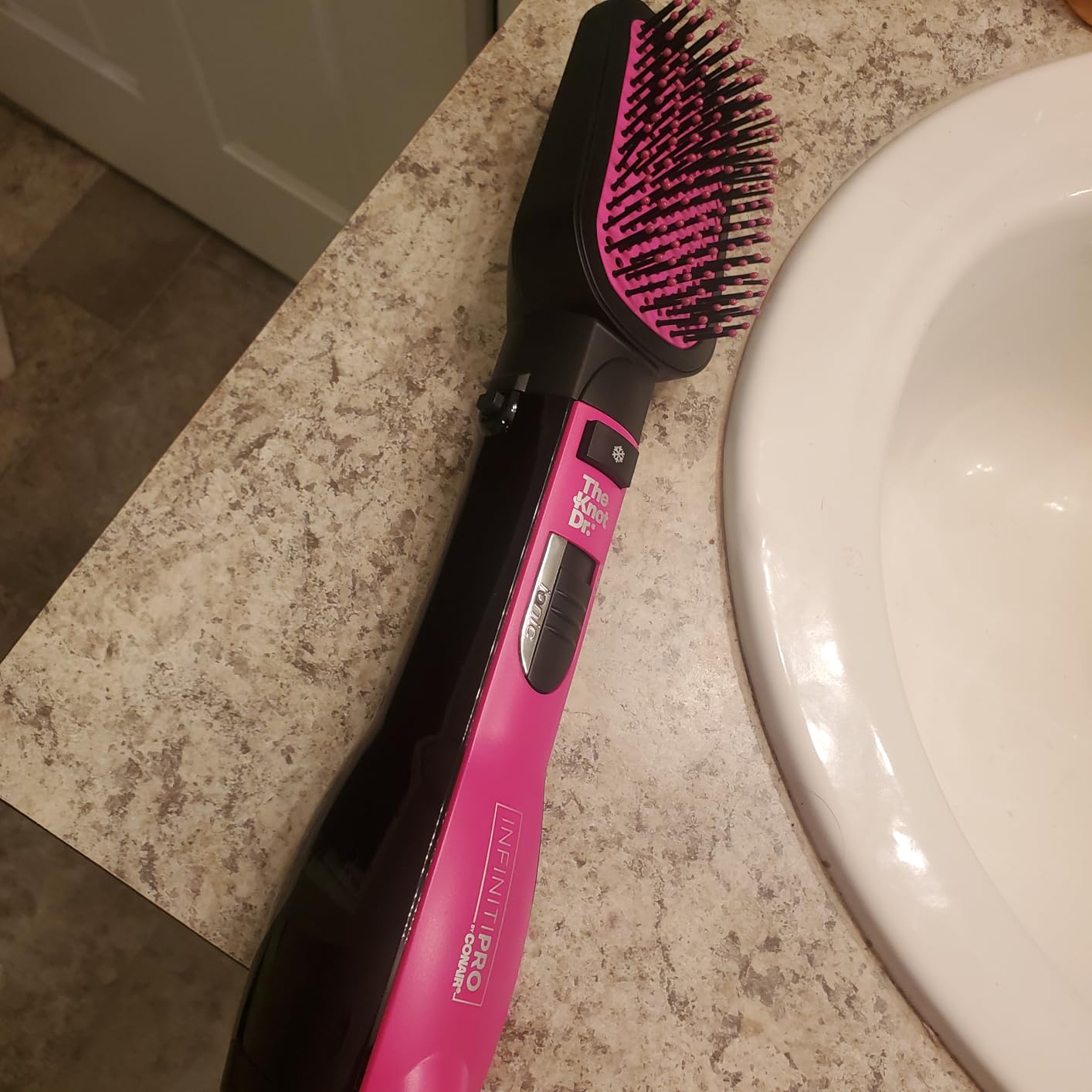 Conair All-in-One Hot Air Brush, Ionic Technology, Mixed Bristles, 1000W customer photo 2