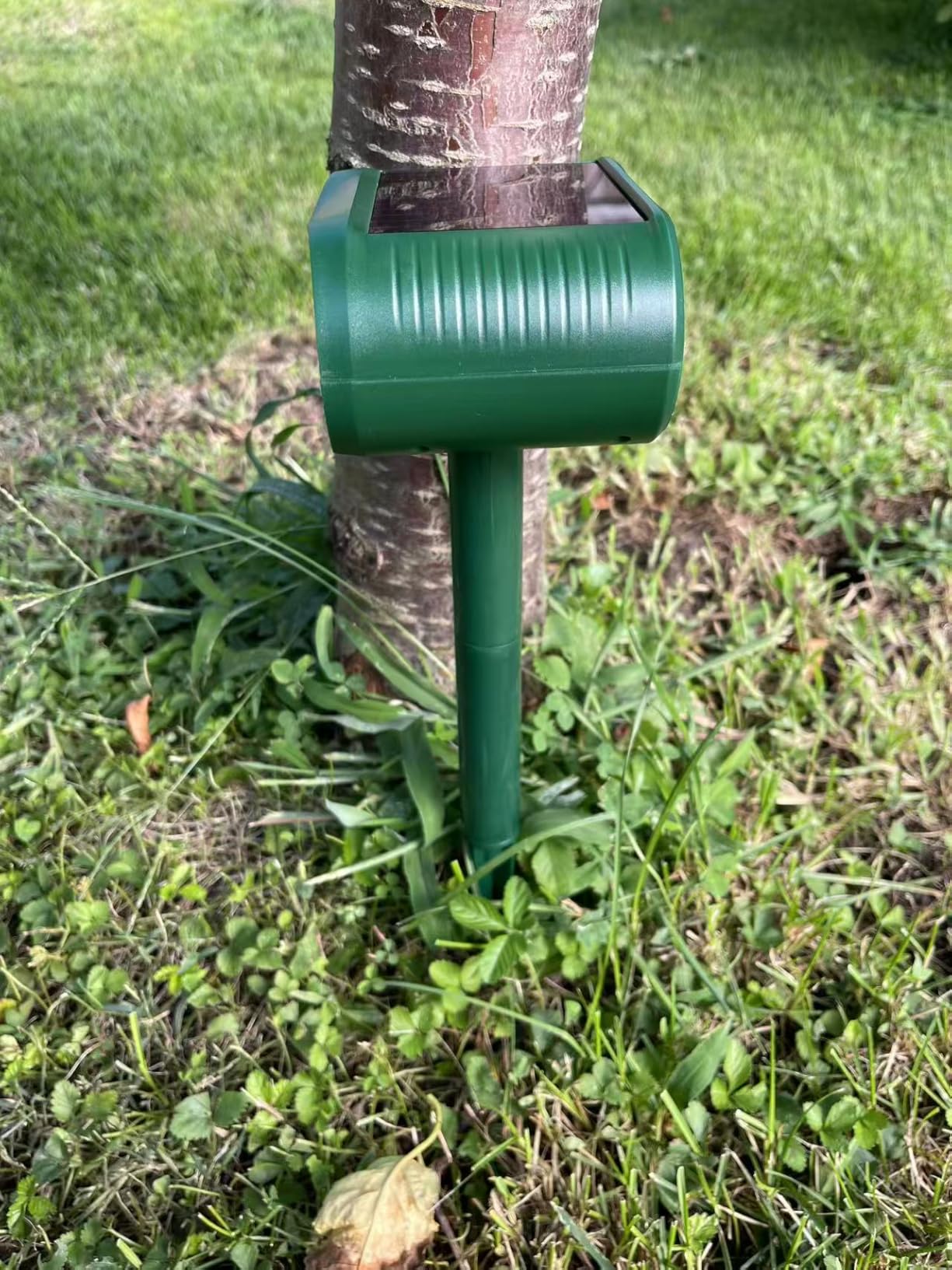 Enhanced Solar Ultrasonic Animal Repellent Outdoor for Yard, 4-Pack customer photo 2