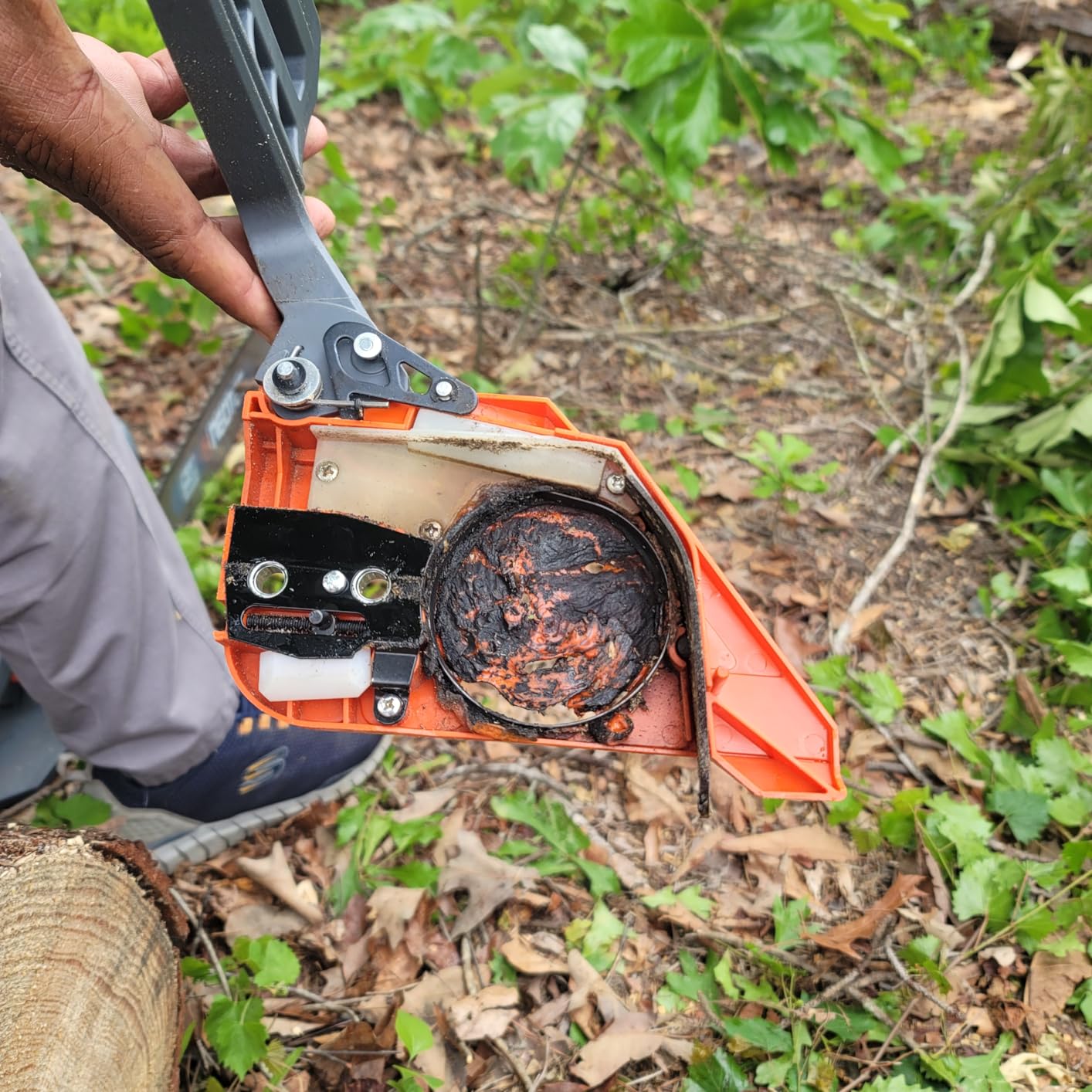 62CC Gas Powered Chainsaw 18 22 Inch Bars Handheld Cordless Ergonomic Chainsaws 2-Cycle Petrol Gas Chain Saw for Backyard Storm Cleanup Tree Cutting Wood customer photo 2