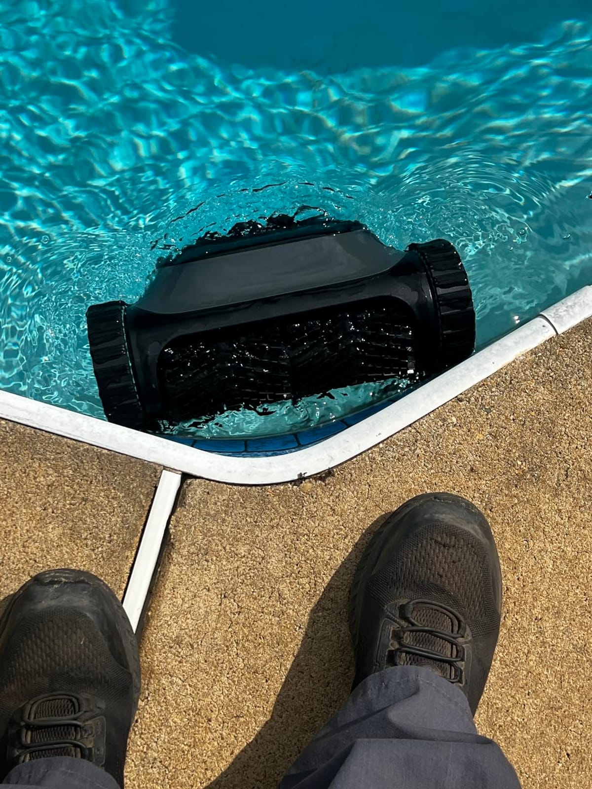 Aiper Scuba S3 Robotic Pool Cleaner with Auto-Parking & Alerts, Azure customer photo 1
