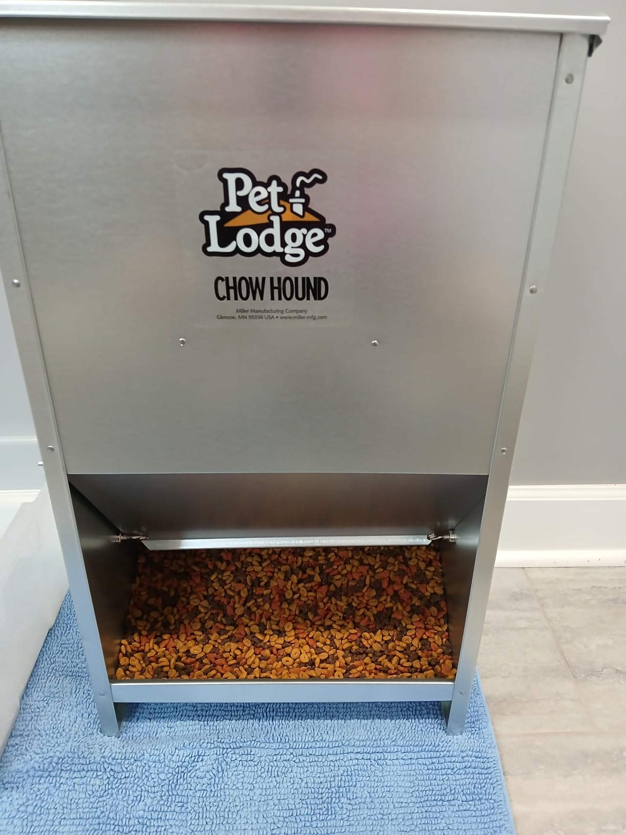 Pet Lodge® Automatic Dog Feeder | Chow Hound Outdoor Pet Feeder for Large Dogs | Tough Galvanized Steel | Made in USA | 50 Pound customer photo 2
