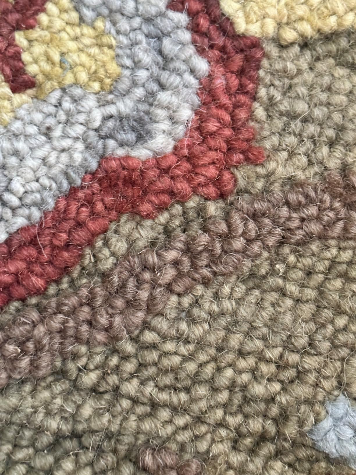 SAFAVIEH Blossom Wool Area Rug 4'x6', Traditional Green & Multi BLM402B customer photo 1