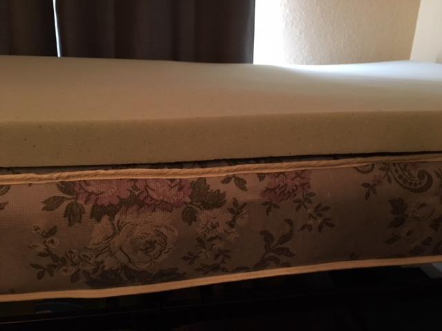 Linenspa Memory Foam Mattress Topper, King Size - 2 Inch Gel Infused Memory Foam - Plush Feel - Cooling and Pressure Relieving - CertiPUR Certified customer photo 1