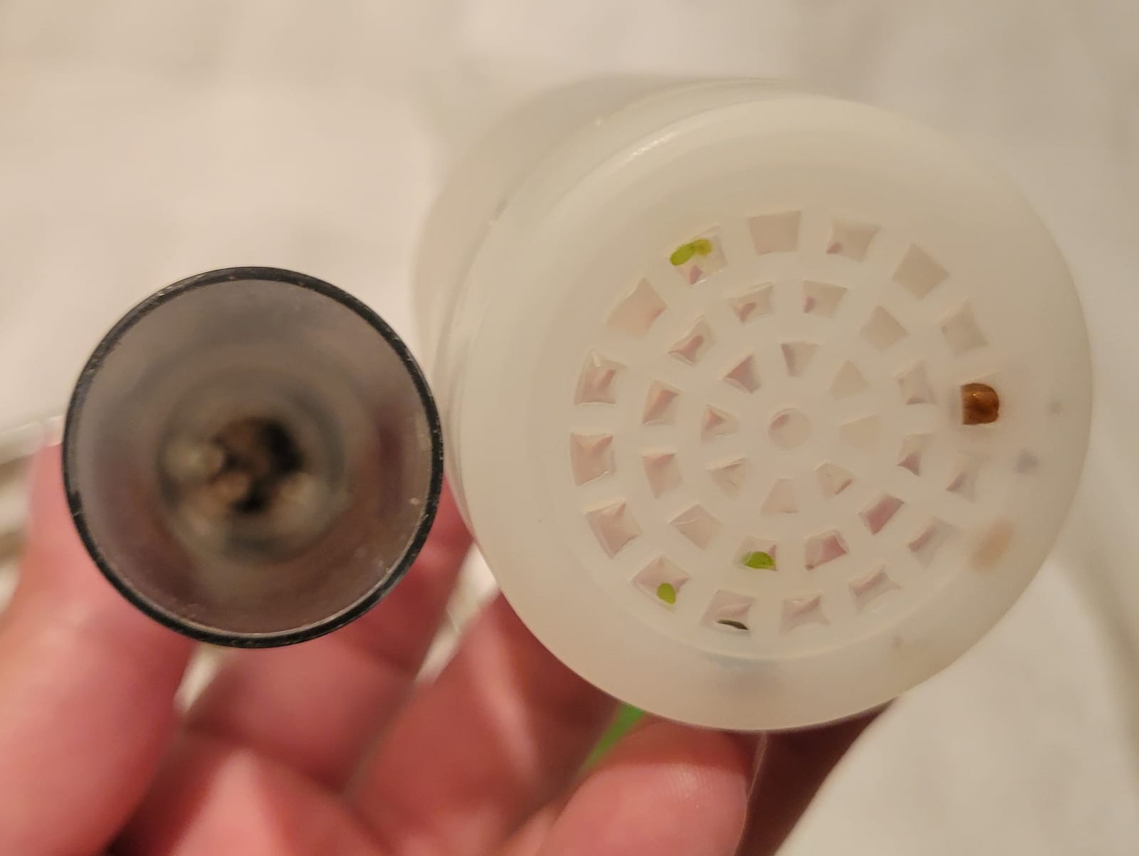 Luigi's Fish Tank Cleaner - Turtle Tank Accessories - Gravel Vacuum for Aquarium - Hand Siphon Hose to Remove and Change Water or Sand in Minutes - Aquarium Cleaning Tools customer photo 1
