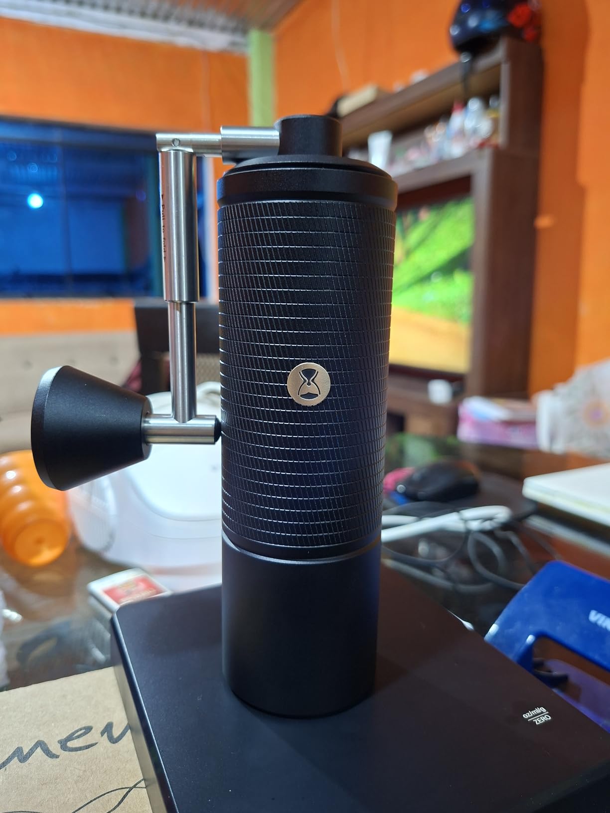 TIMEMORE Chestnut C2 Manual Coffee Grinder Capacity 25g with CNC Stainless Steel Tapered Burr - Internal Adjustable Setting, Double Bearing Positioning, French Press Coffee for Hand Grinder Gift customer photo 2