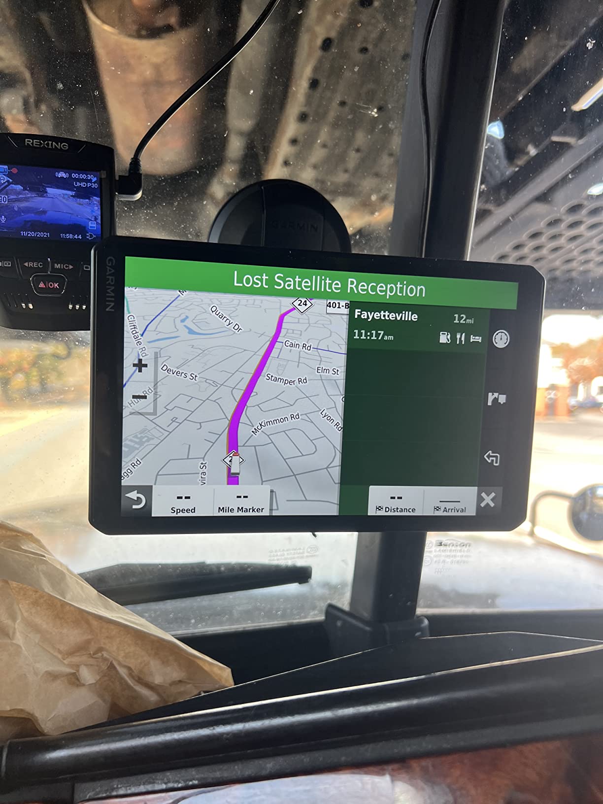 Garmin dezl OTR800, 8-inch GPS Truck Navigator, Easy-to-Read Touchscreen Display, Custom Truck Routing and Load-to-Dock Guidance customer photo 1