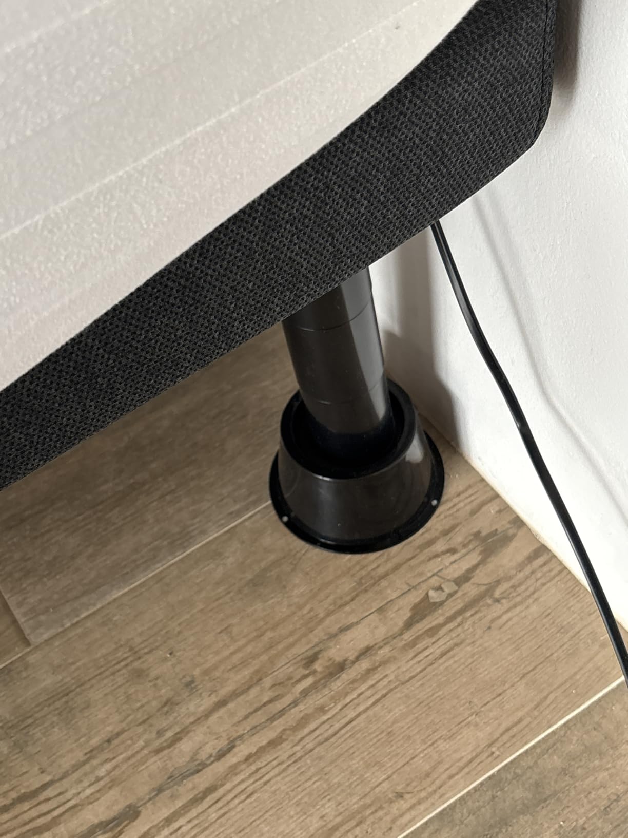 Slipstick CB672 Premium 3 Inch Bed Risers/Furniture Raisers with Steel Reinforced Caster Wheel Holder Top, Lifts Height 3