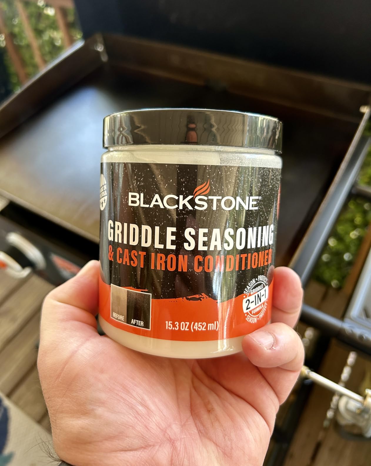 BLACKSTONE® Griddle Seasoning and Cast Iron Conditioner, 15.3oz customer photo 1