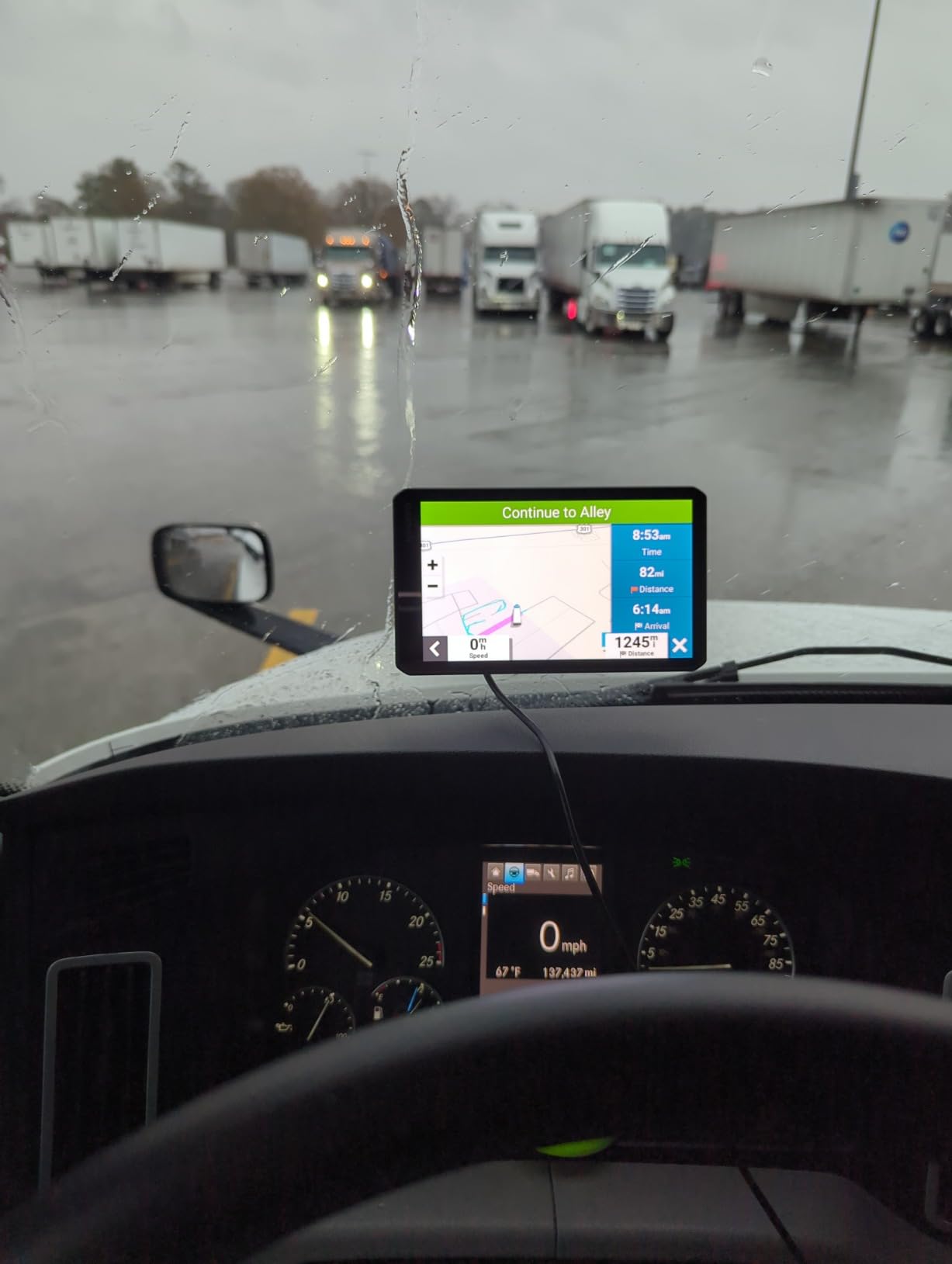 Garmin Dezl OTR710 Truck Navigator customer photo 2