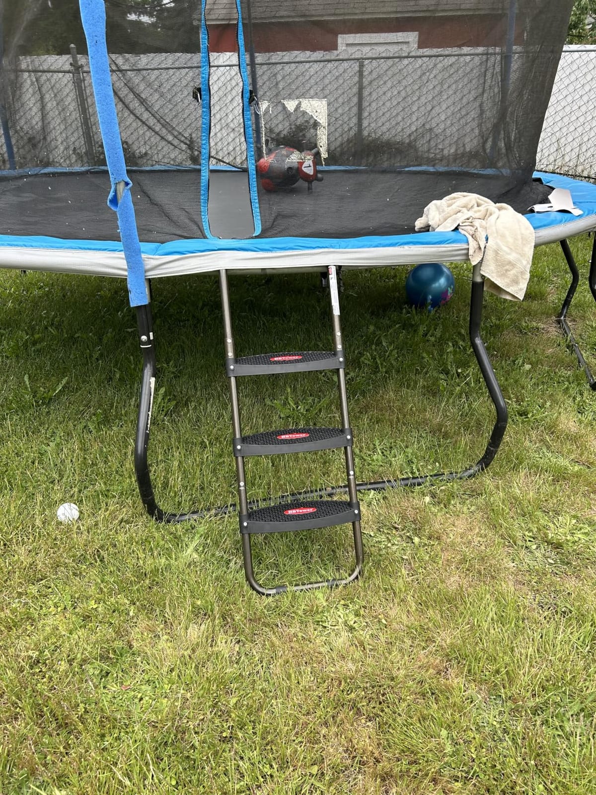 HBTower 3-Step Trampoline Ladder with Wide Flat Steps for Kids/Children customer photo 2
