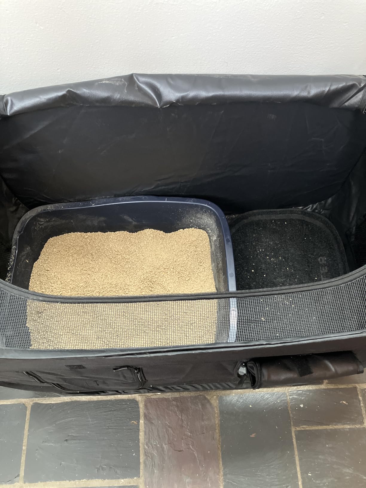 PEXTER Cat Litter Box Enclosure, Dog Proof, Discreet and Hidden Cat Litter Box Hider, Kitty Litter Trap Design with Easy-Clean Feature, Scoop and Deodorizer Storage Pockets, Lightweight and Waterproof customer photo 1