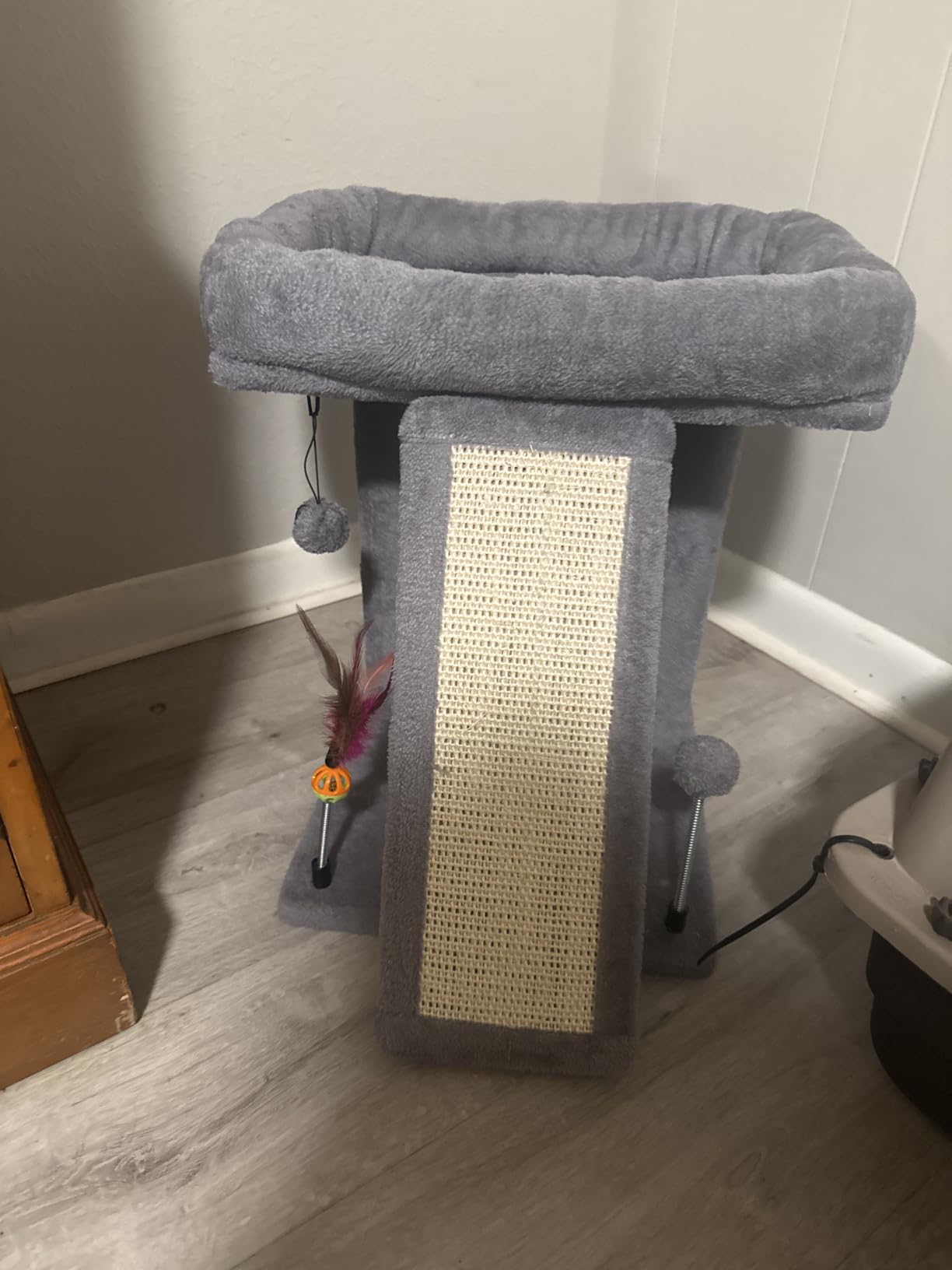 TWDEPART Cat Tree Tower with Cat Scratching Post for Indoor Cats, Activity Centre Climbing Tree with Scratching Board and Playful Toy Balls, Grey customer photo 2