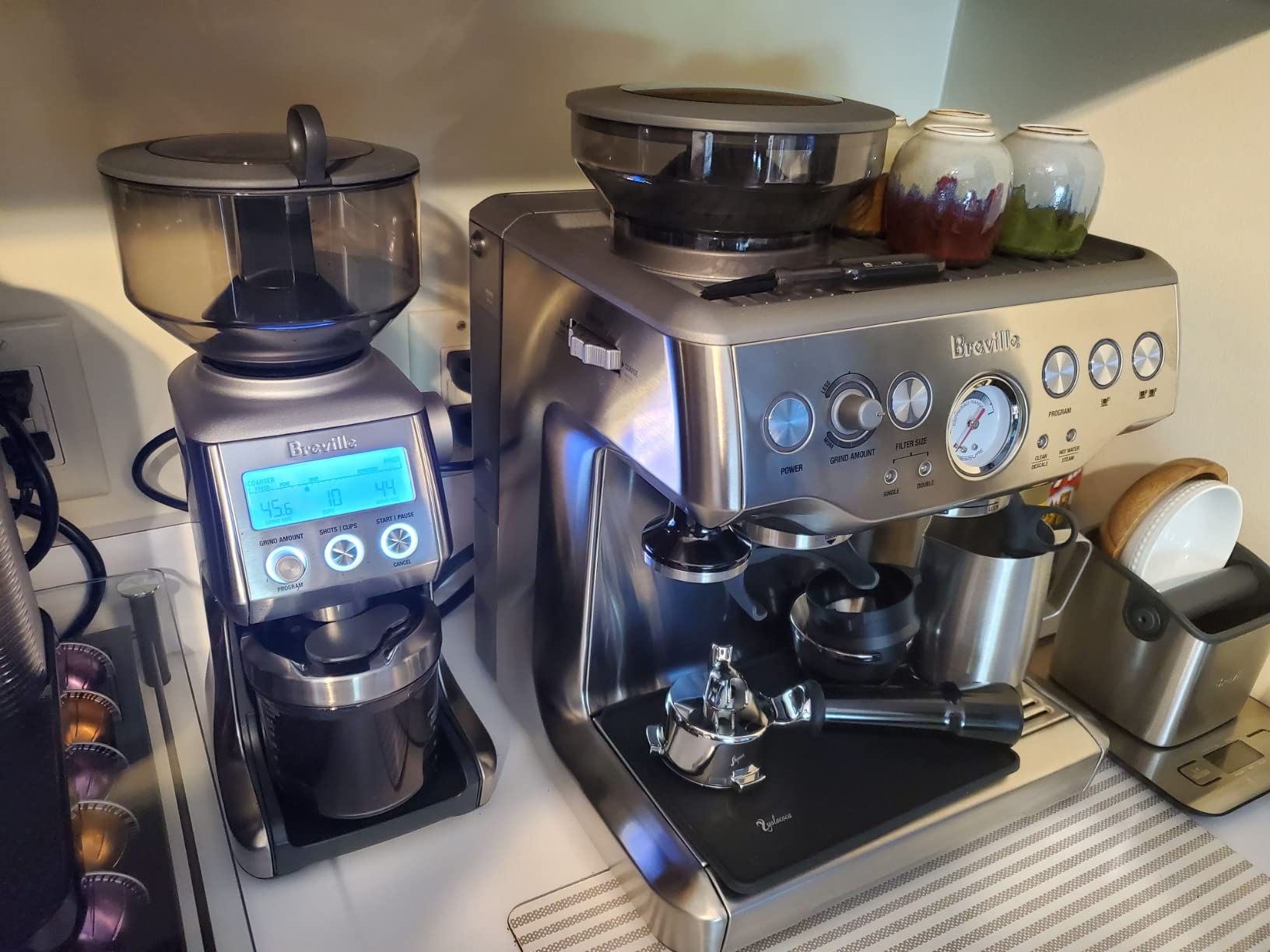 Breville BCG820OLT Smart Grinder Pro, Olive Tapenade customer photo 1