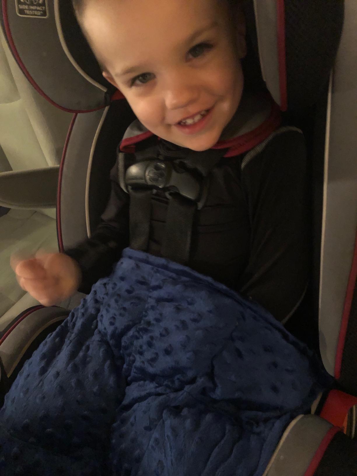 Harkla Weighted Lap Pad for Kids, Deep Blue, 5lb customer photo 2