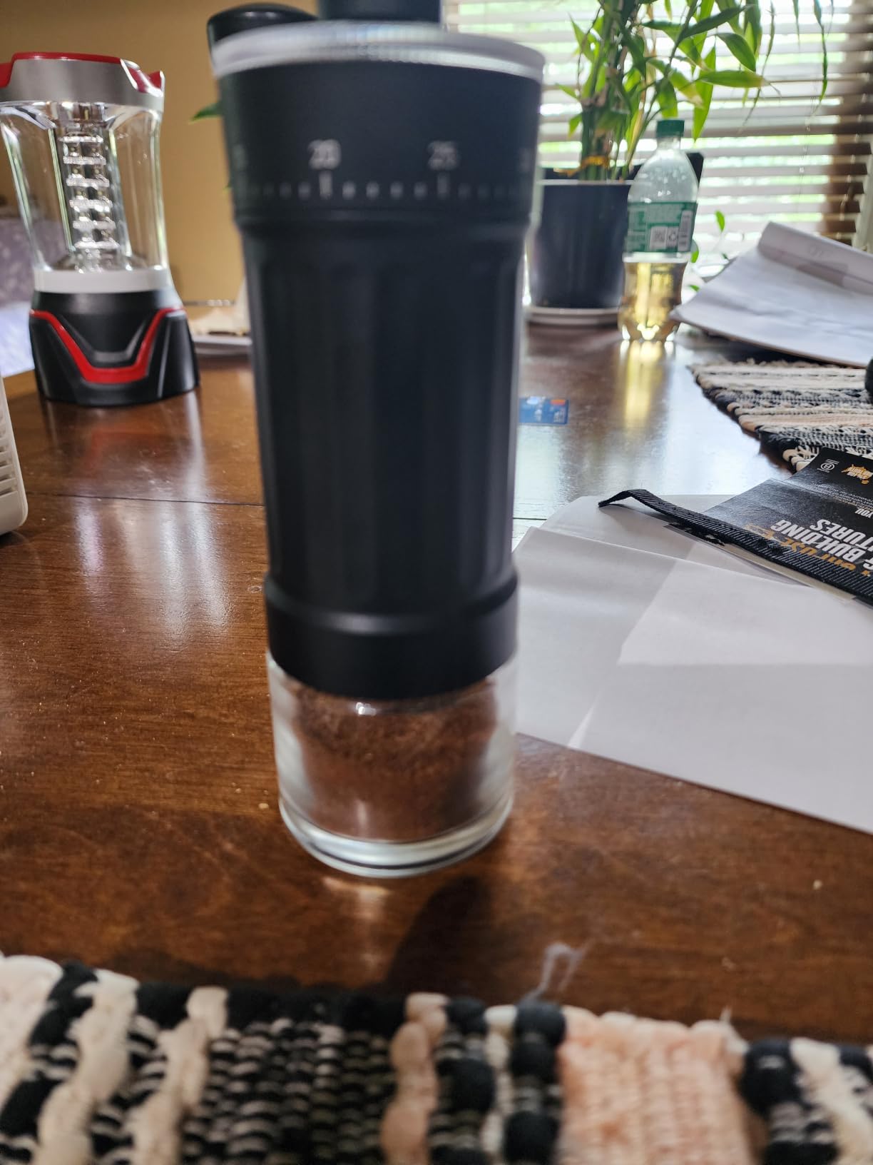 CEVING Mini Manual Coffee Grinder With 40 Adjustable Settings, Black customer photo 2