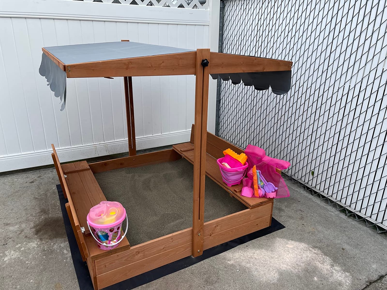 YOLENY Sandbox with Lid,Kids Sandbox with Cover Outdoor,Wooden Sand Box with 2 Foldable Bench Seats,Adjustable UV-Resistant Roof & Bottom Liner,Sand Box for Kids Ages 2-8, Perfect for Backyard,Beach customer photo 1