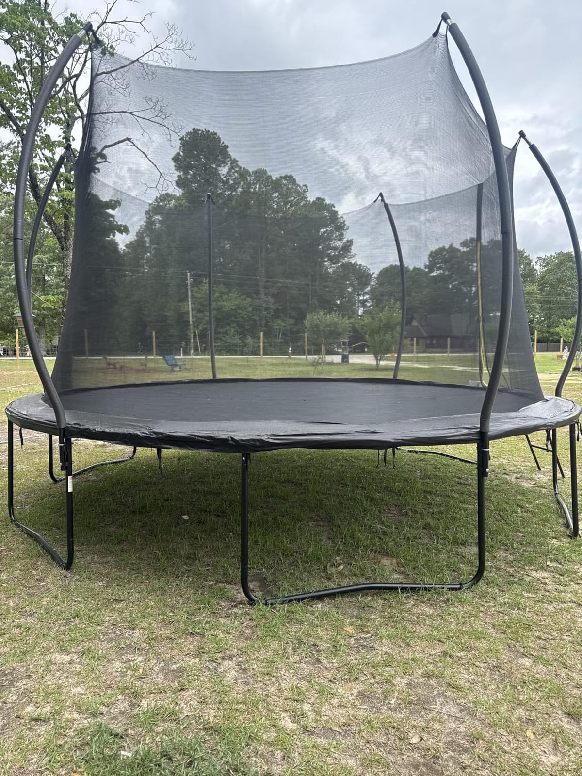 ALTLER Trampoline 12FT 14FT Enclosure Net Outdoor Jump for Kids and Adults Round ASTM Approved Heavy-Duty Bounce Mat with Enhanced Weight Capacity customer photo 1
