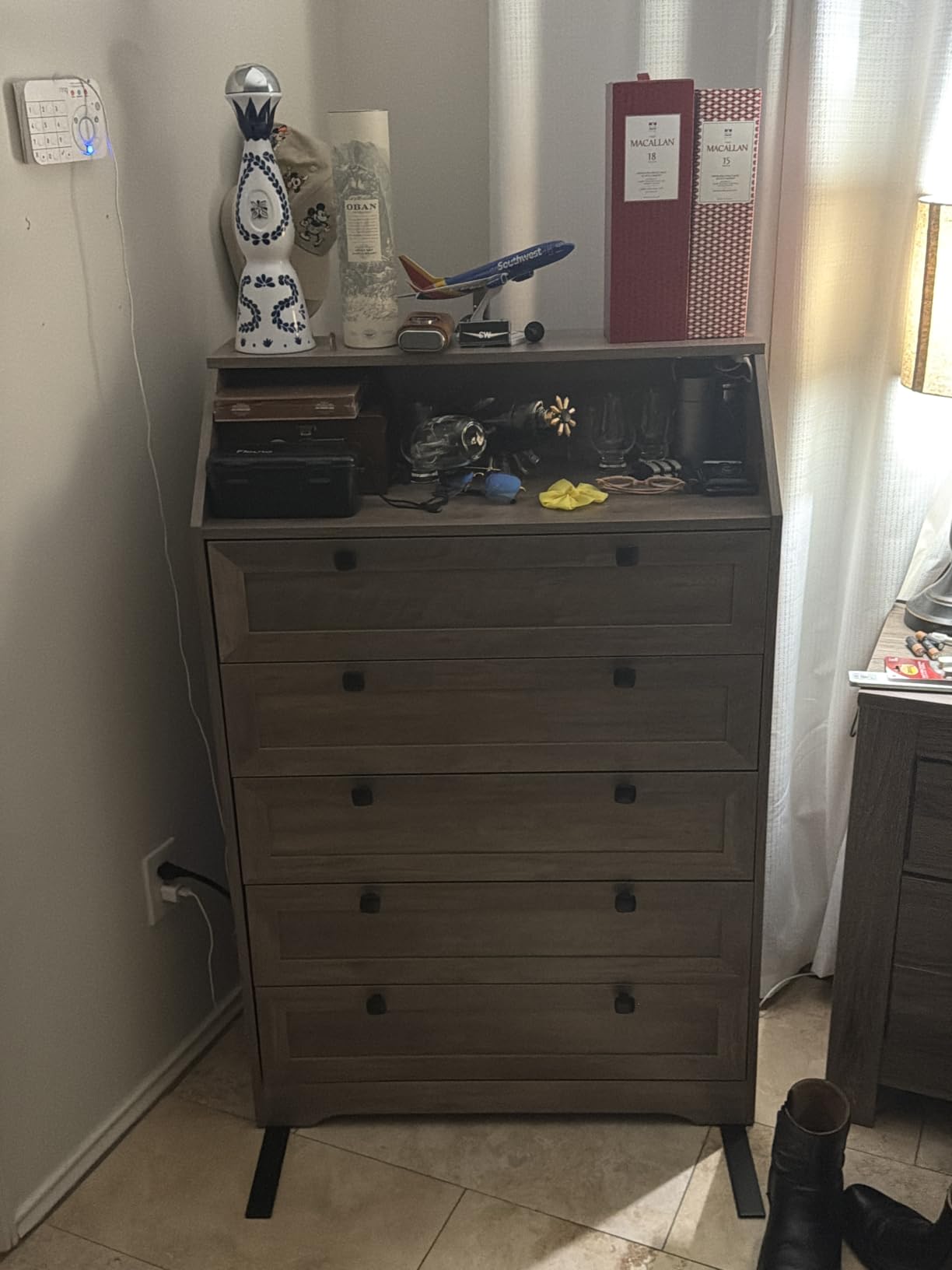 Black Dresser Tall 5 Drawer Dresser for Bedroom, Wood Chest of Drawers with LED Lights, Charging Station, Metal Handles, Modern Storage Cabinet and Organizer Drawers for Living Room, Hallway customer photo 1