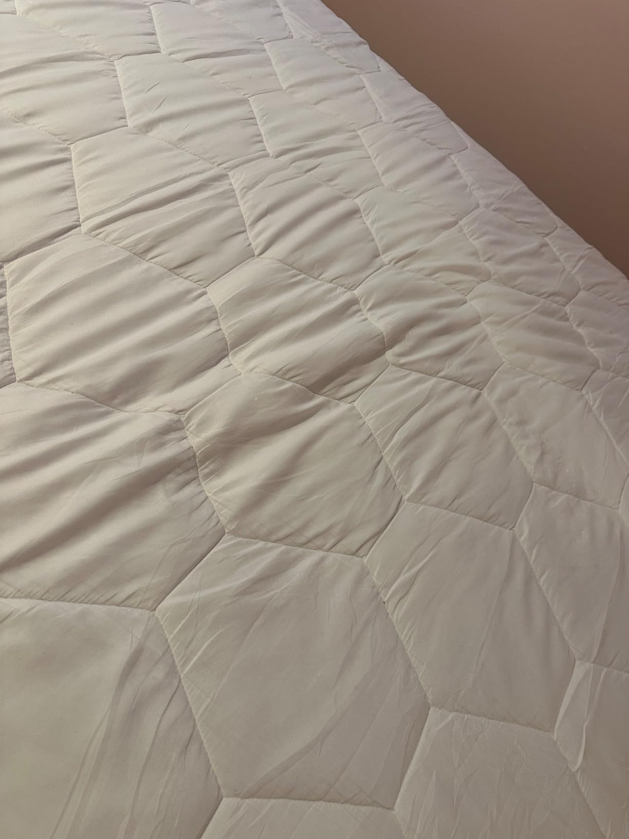 Favorland Mattress Topper King Size - Cooling Extra Thick Breathable Viscose Made from Bamboo Mattress pad - Soft Quilted Fitted Mattress Cover with 900 GSM Down Alternative Fill (8-21”Deep Pocket) customer photo 1