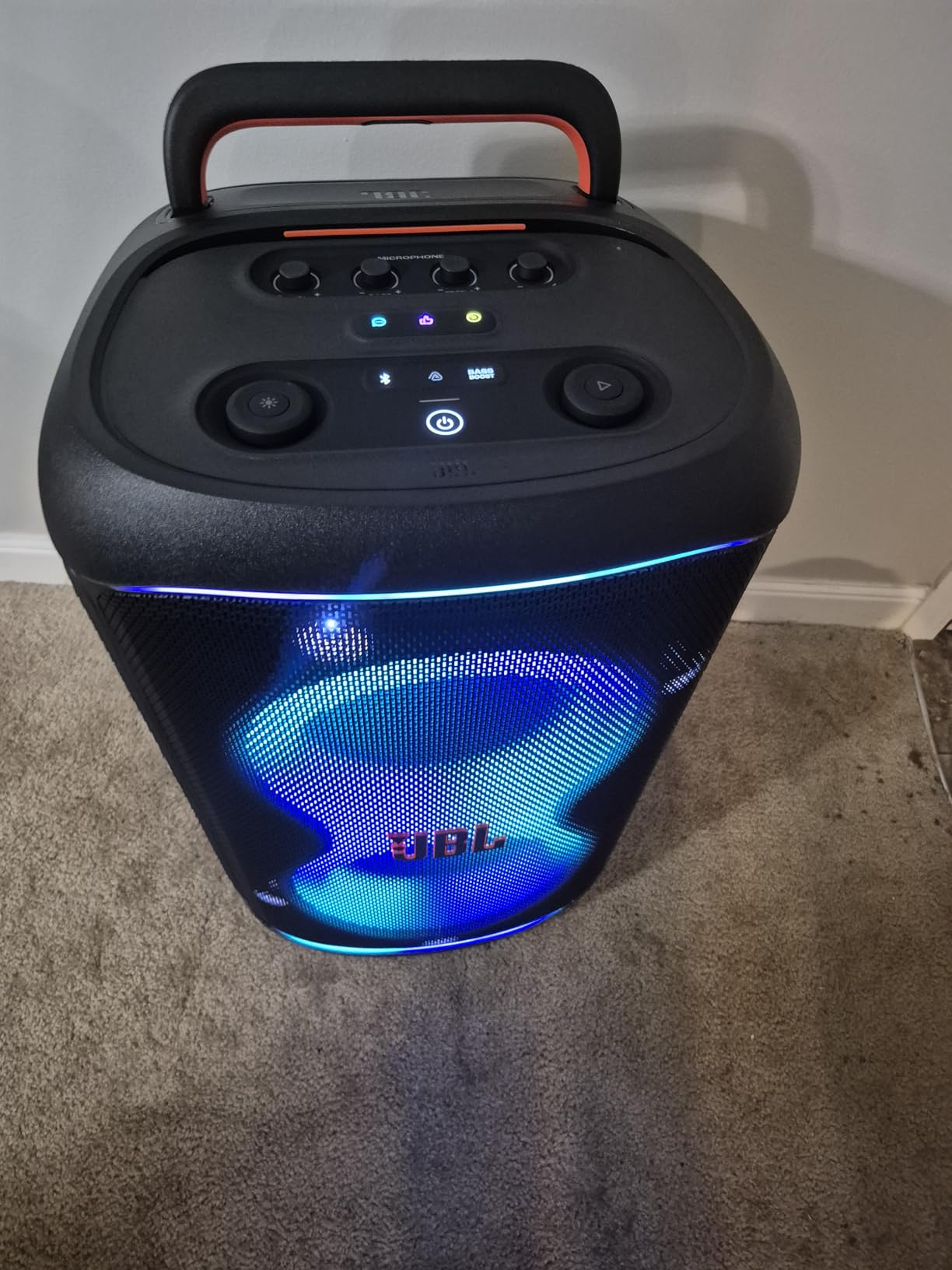 JBL PartyBox 520 Portable Party Speaker with AI Sound Boost - Black customer photo 2