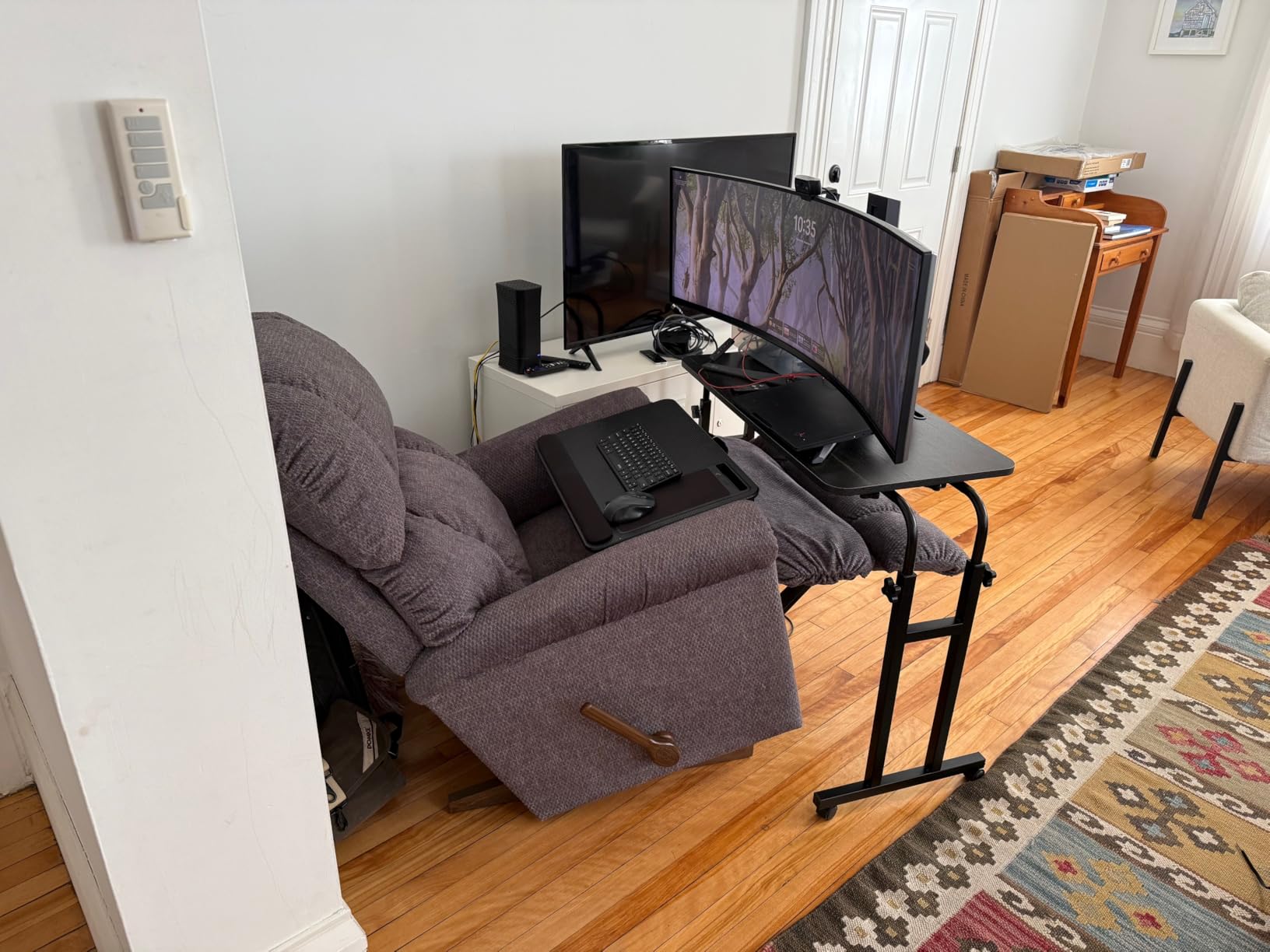 TigerDad Mobile Recliner Desk Overbed Table with Wheels Laptop Stand Tray customer photo 1
