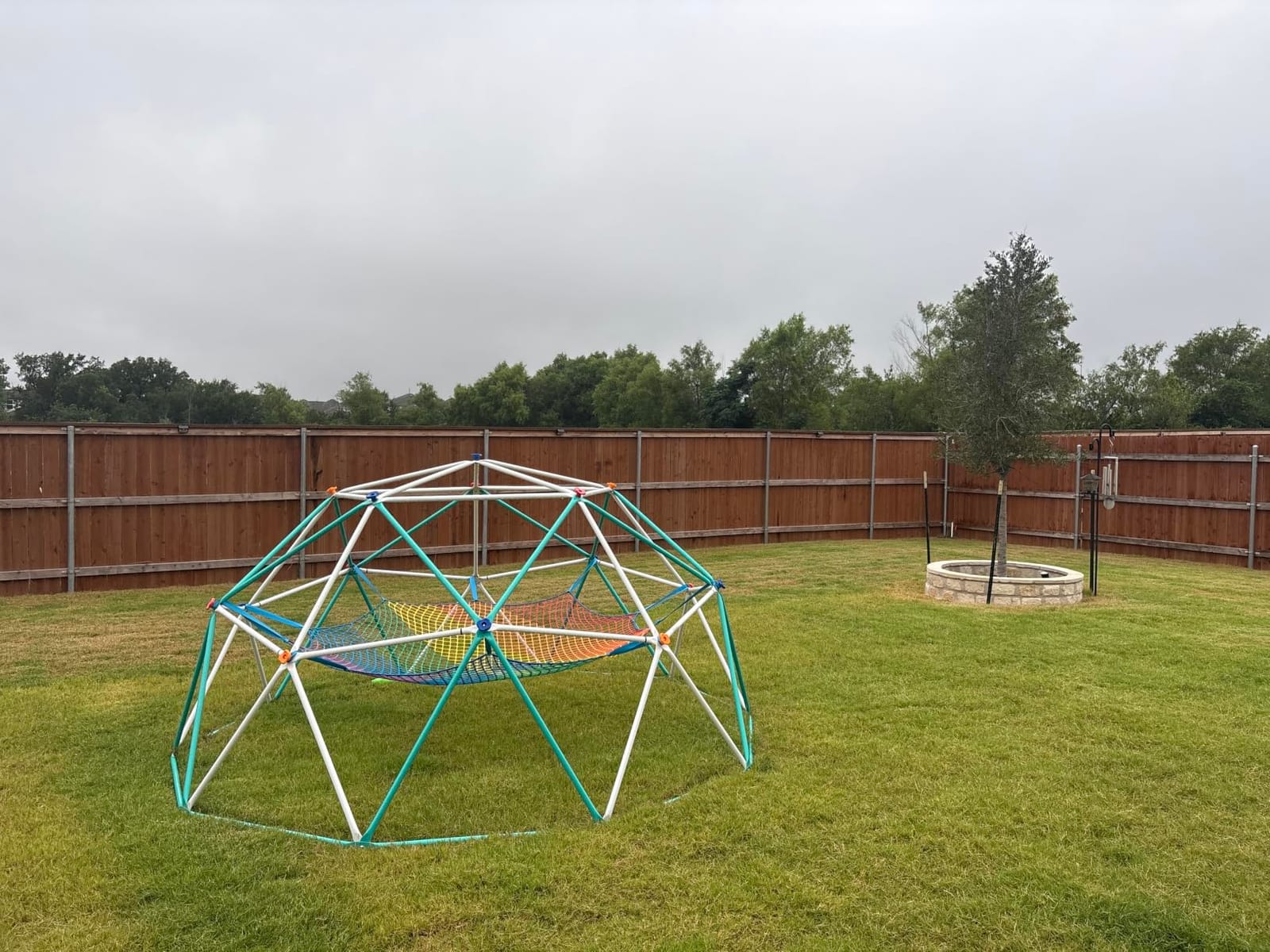 Hapfan 10 ft Climbing Dome with Climbing Cargo Net for Kids 3-12 customer photo 2