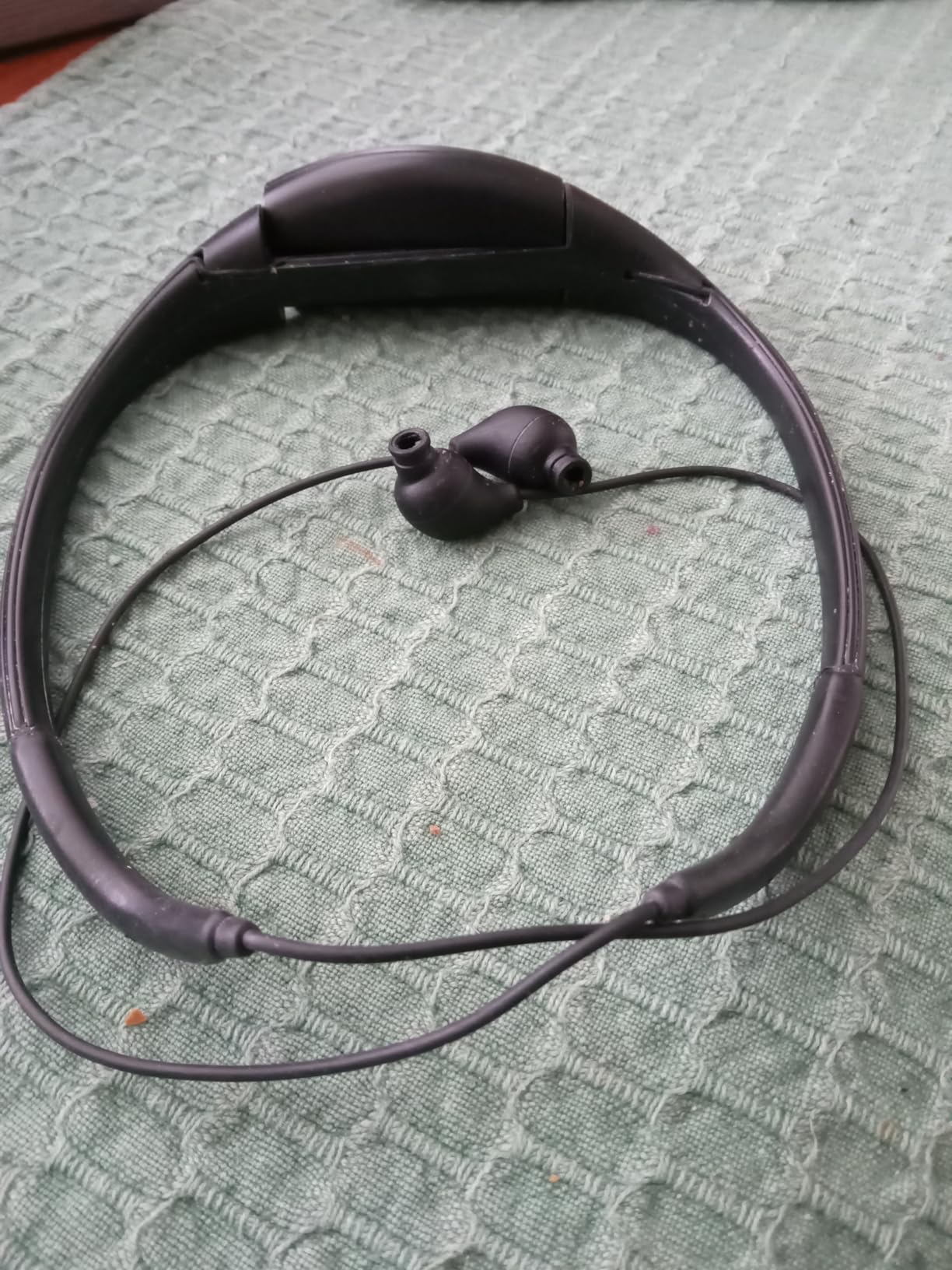 Tayogo W18 Swimming Headphones, IPX8 Waterproof, 32GB MP3 Player, Bluetooth 5.4, FM Radio & T6 Receiving Mode, in-Ear Headphones for Lap Swimming customer photo 2