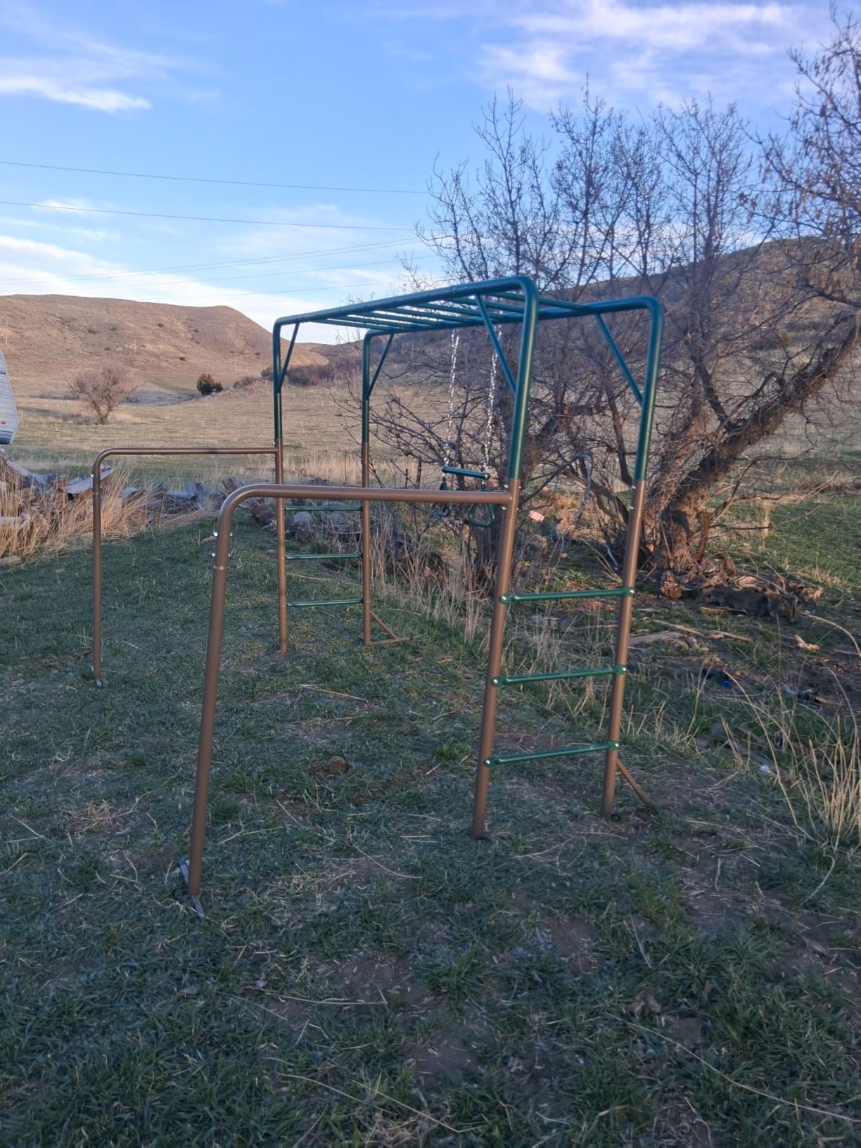 Hapfan Monkey Bars for Kids Backyard with Dual Gym Bars & Trapeze Swing customer photo 2