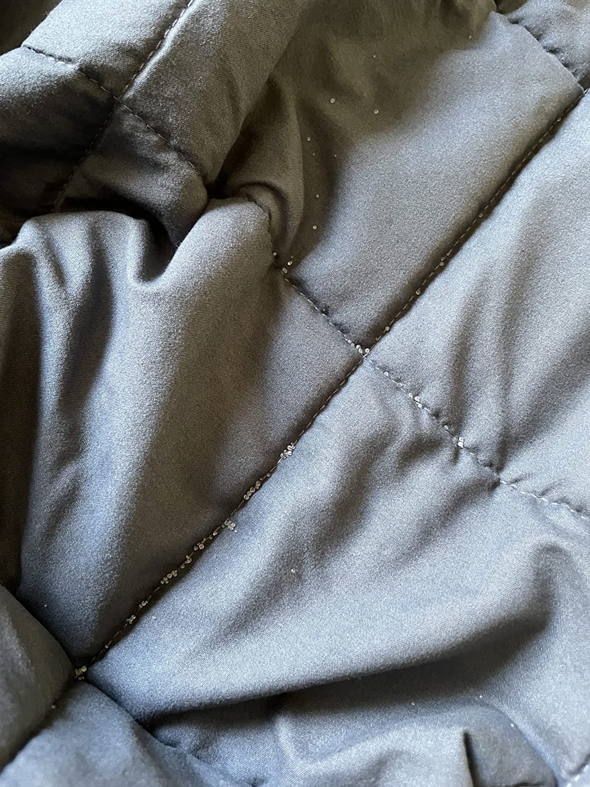 Smart Queen Weighted Blanket for Adults (15 lbs, 60” x 80”, Queen Size) Breathable Heavy Throw Blanket for 120-160 lbs, Soft Thick Blankets with Cooling Glass Beads, All Season, Machine Washable, Grey customer photo 2