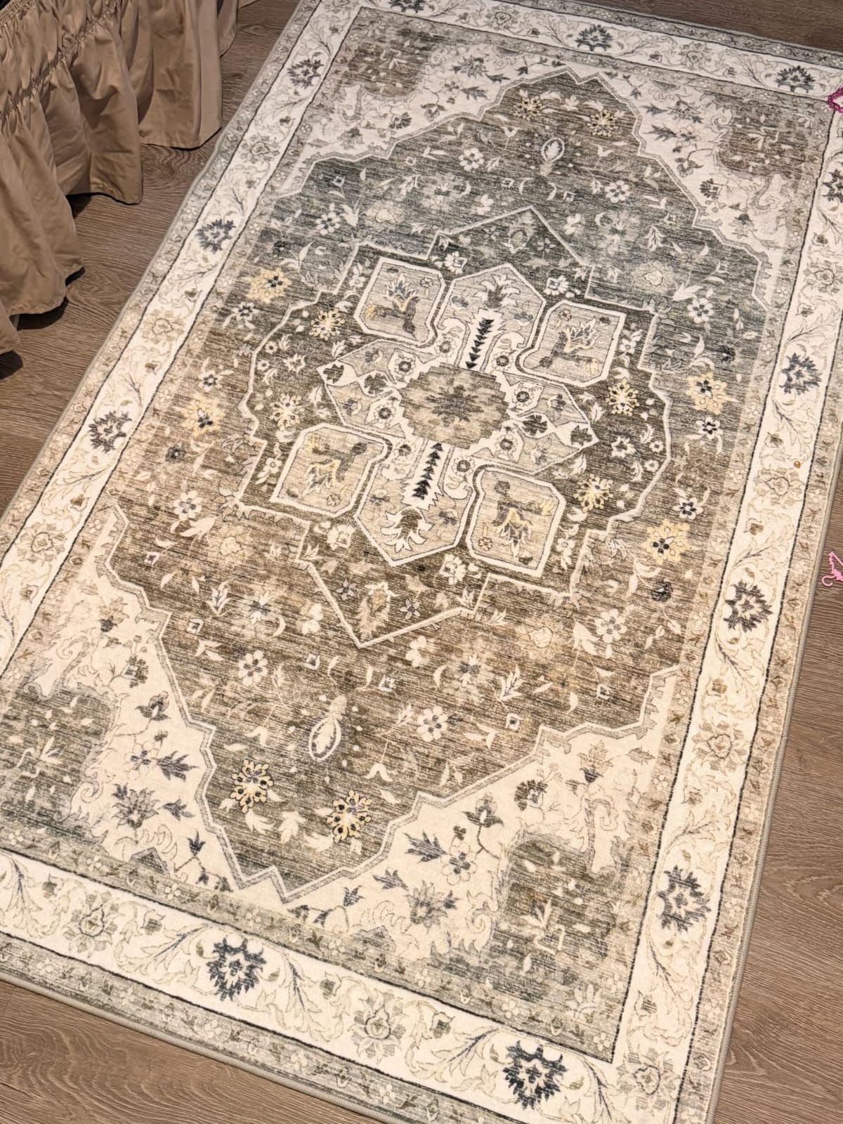 ANSSO Wool Rugs 8x10 for Living Room,80% Merino Wool and 20% Cotton Soft Tufted Area Rug with Cotton Non-Slip Backing,Large Area Rug for Bedroom Bedroom, Dining and Home Office (Beige Cream) customer photo 1