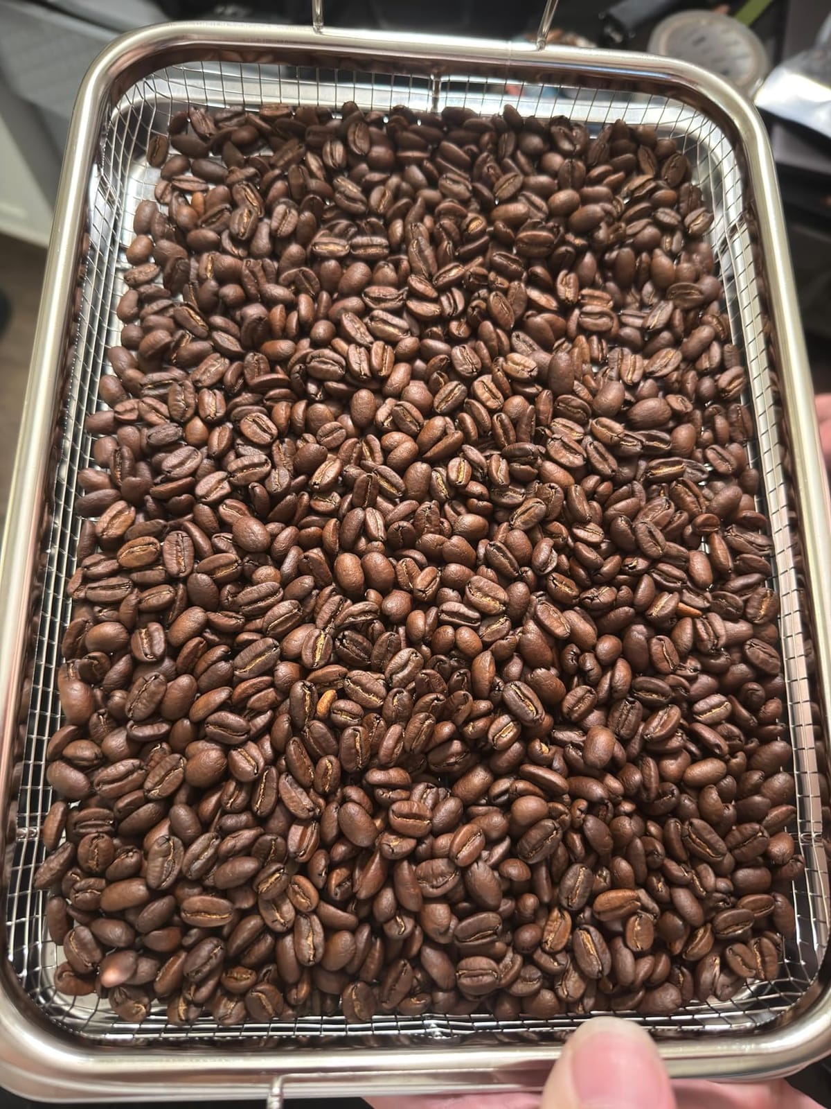 200g Electric Home Coffee Roaster, 9 Preset Automatic & Manual Modes, Turbo Rotating Stirring for Even Roasting, Smoke Filter & Pipe for Dual Exhaust, Independent Cooling Tray customer photo 2